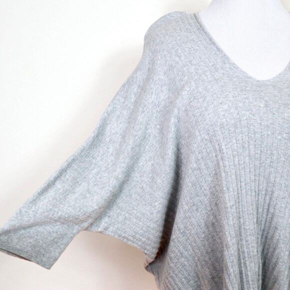 Cabi Size M Watson Pullover Sweater 5451 Double V Neck Light Gray - Picture 9 of 10